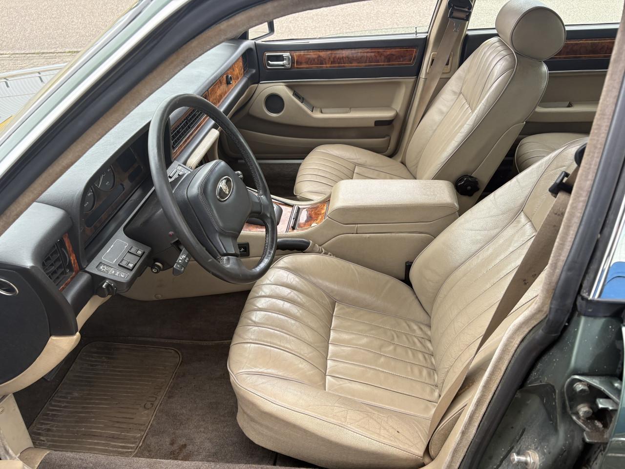 Jaguar XJ40 Sovereign youngtimer