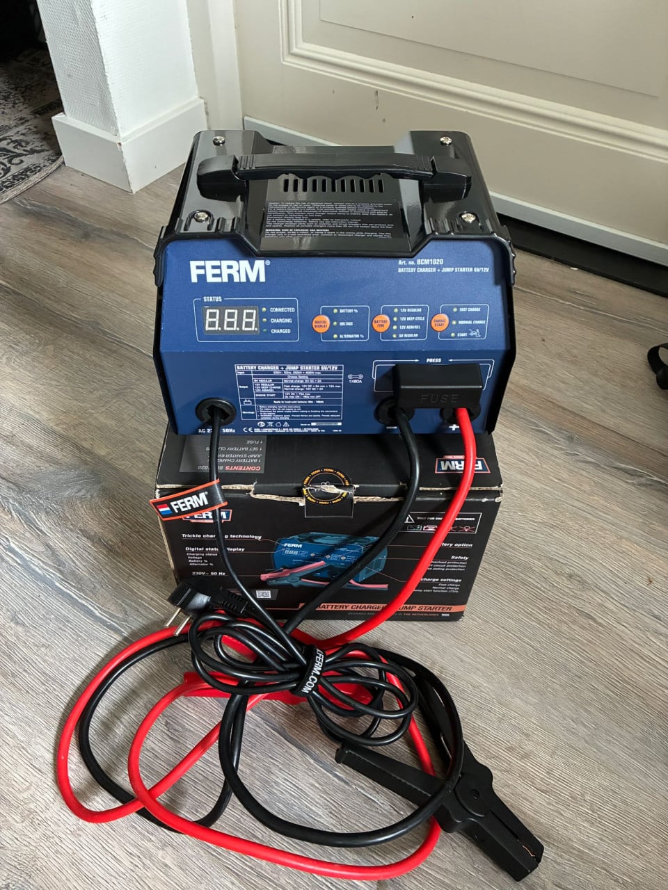 FERM BCM1020 Acculader, druppellader, starthulp 6v en 12v