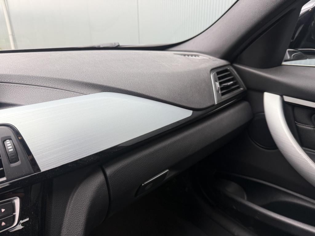 BMW 3-serie touring 318i automaat high executive m sport edition