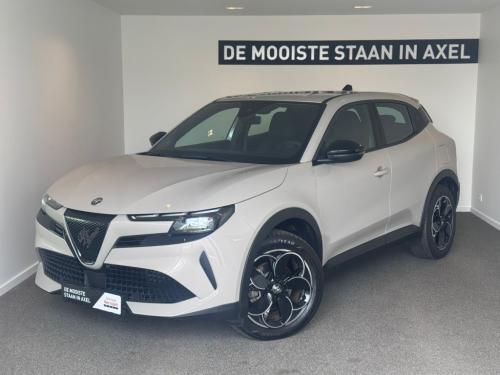 Alfa Romeo Junior elettrica 54 kwh