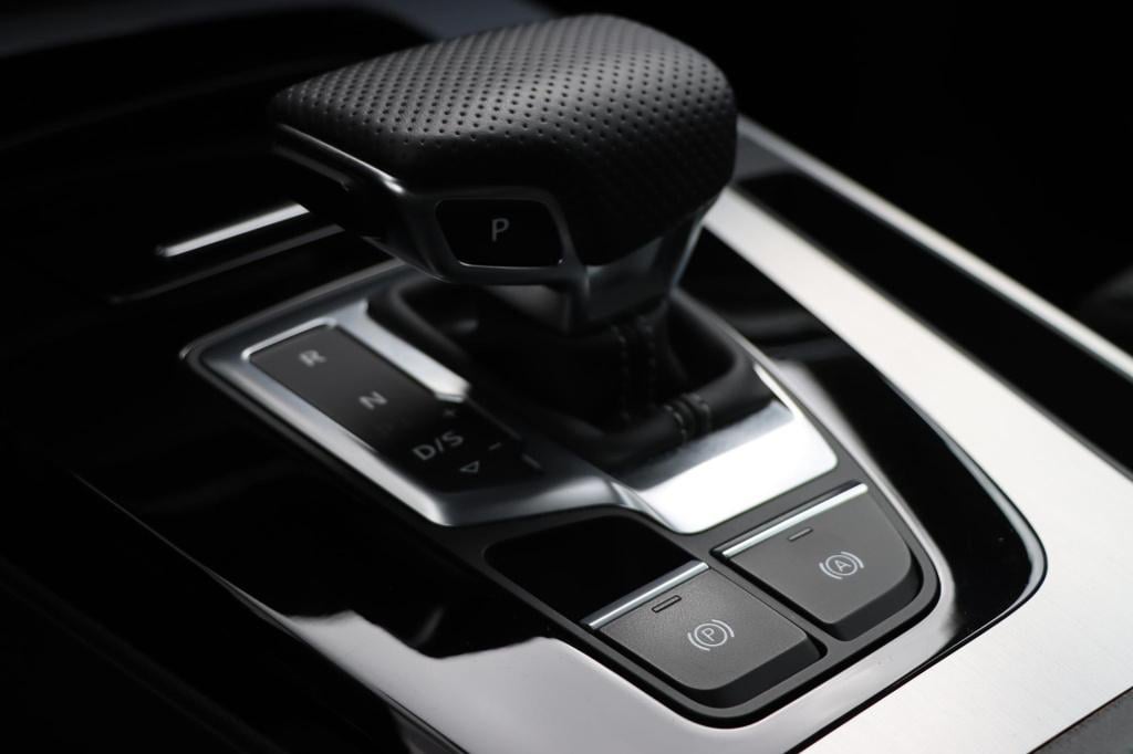 Audi Q5 50 tfsi e s edition 300pk s tronic | soh 97,4% |