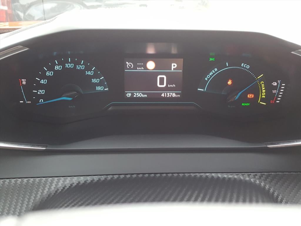 Peugeot E-2008 ev 50kwh 136pk 3-fase active apple carplay & android auto | 