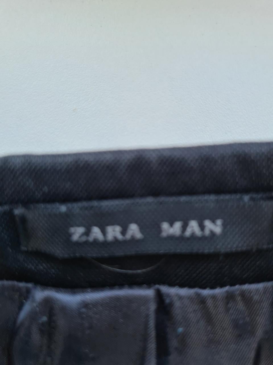 Zara Man Stijlvolle zwarte blazer van 100% wol. Maat M