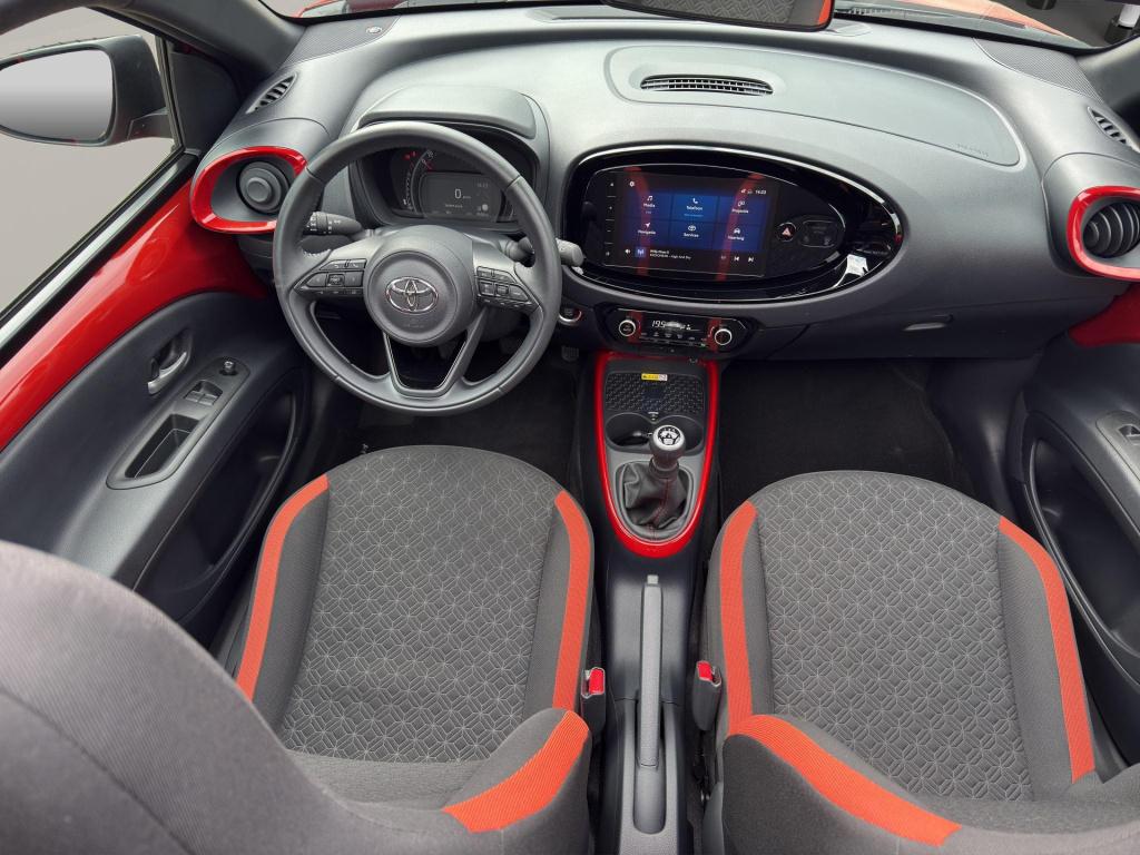 Toyota Aygo x 1.0 vvt-i mt pulse cabrio dak | airco (automatisch) | camera 