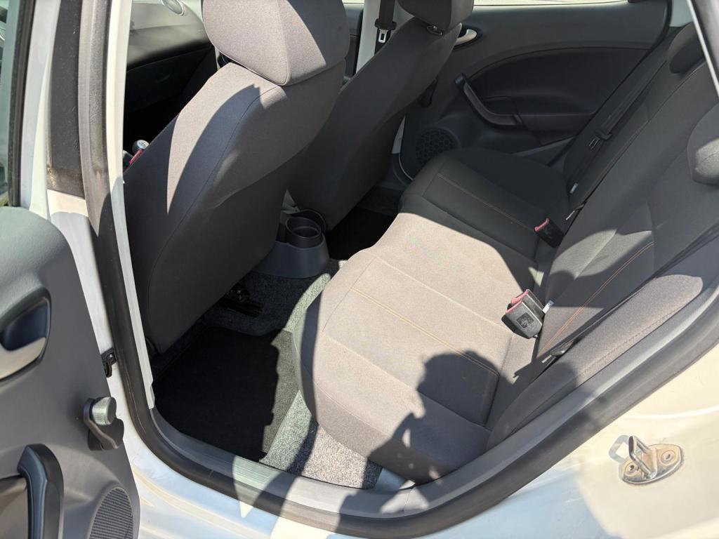 Seat Ibiza 1.2 club/airco/lichtmetaal/carplay/android/mooie auto/