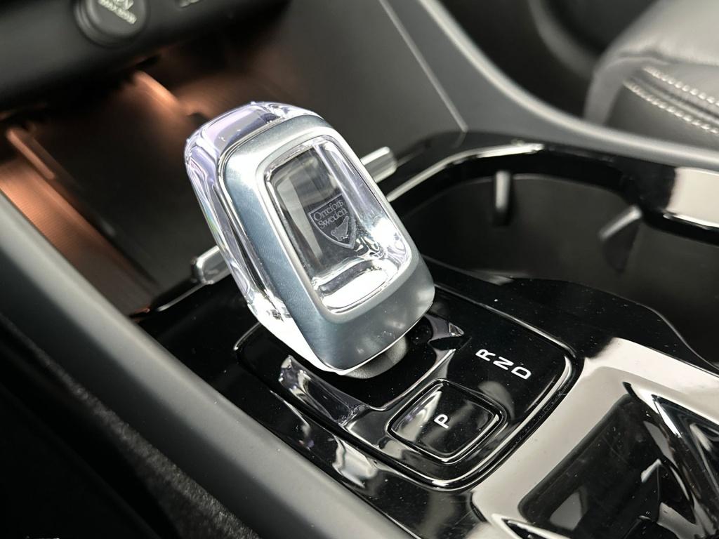 Volvo XC40 t5 262pk recharge ultimate dark| full options !! facelift