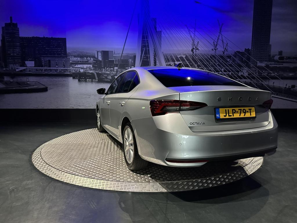 Skoda Octavia 1.5 tsi mhev business edition plus *navi*led*appconnect*camer