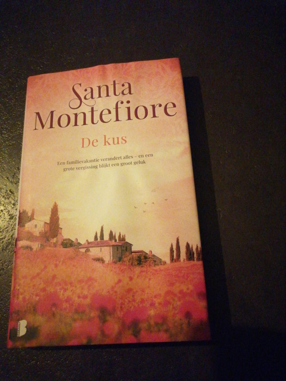 Santa Montefiore