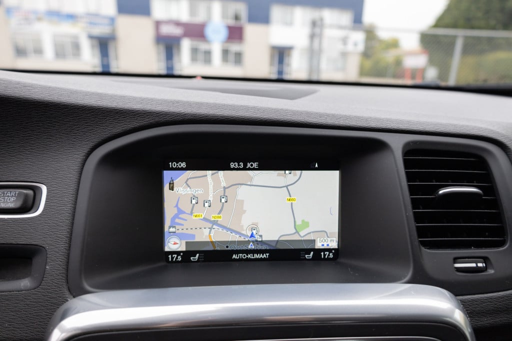 Volvo V60 2.0 t4 190pk summum ✅1jaarbovag✅nav✅leer✅schuifdak✅trekhaak