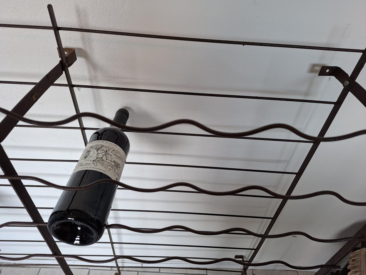 (wijn)Flessenrek voor 100 flessen !!