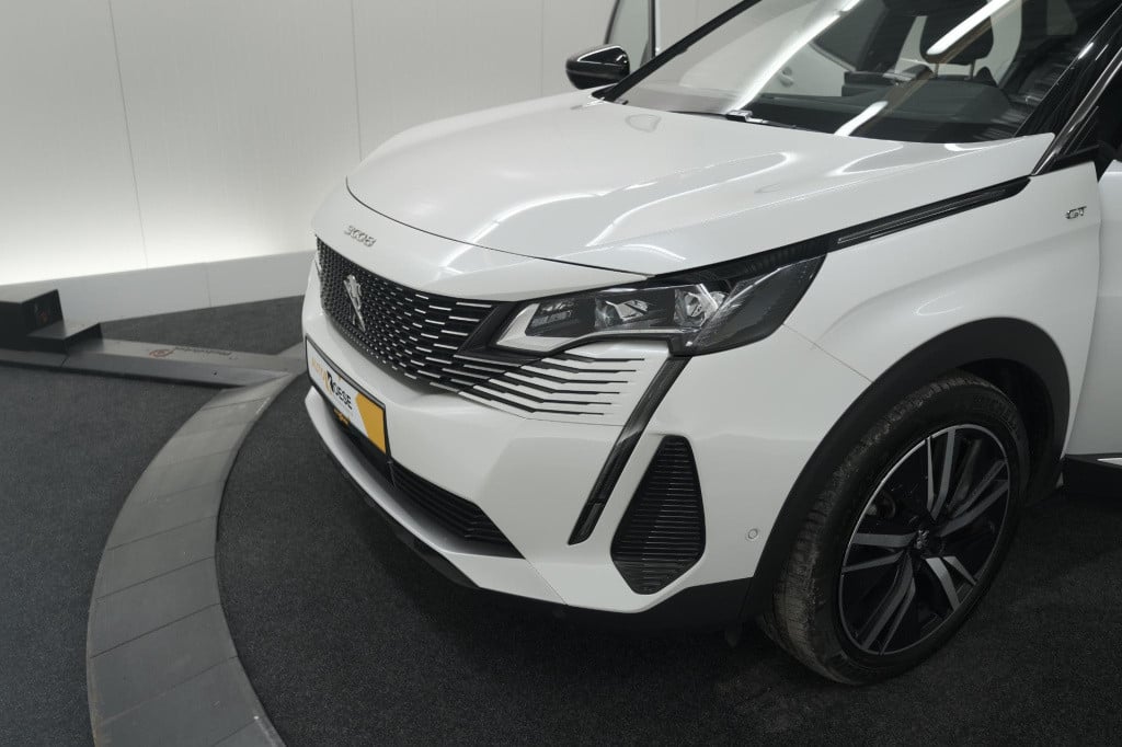 Peugeot 3008 puretech 130 gt | camera | adaptieve cruise control | elektron