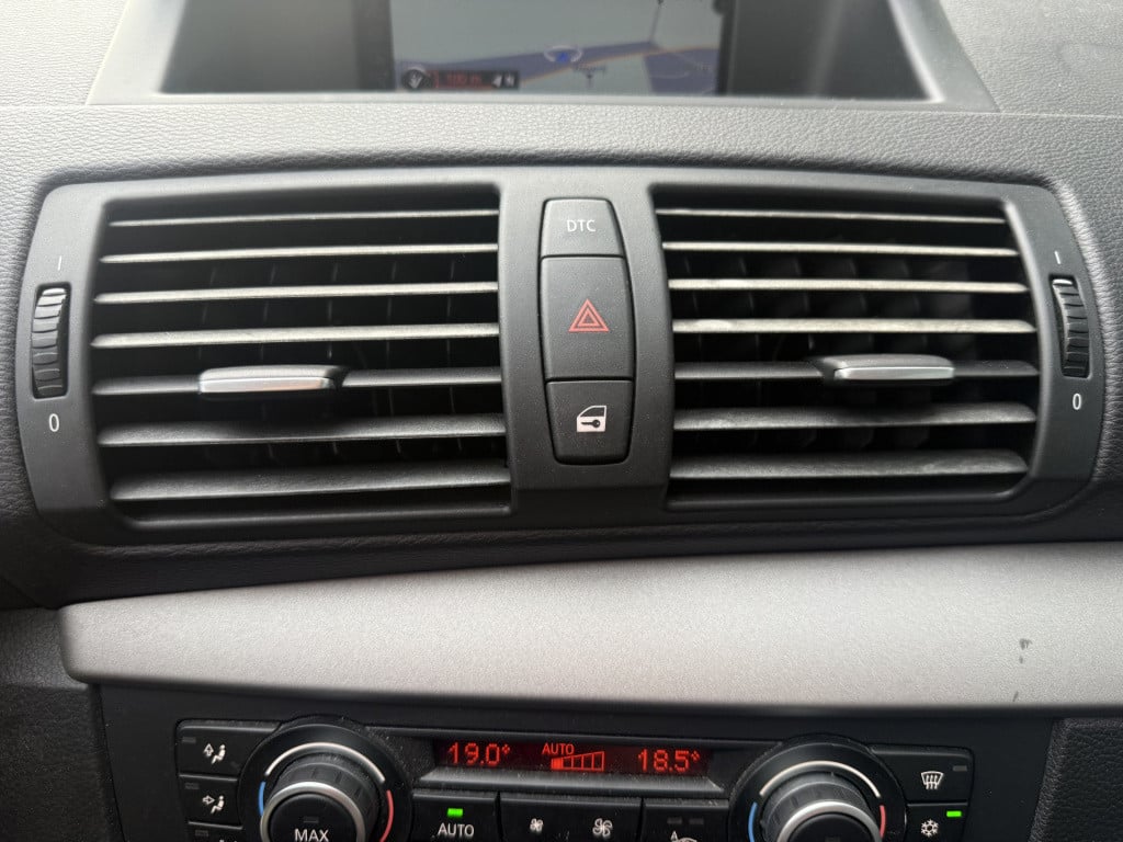 BMW 1 Serie 118i effdyn. ed. business line ultimate edition 3-drs