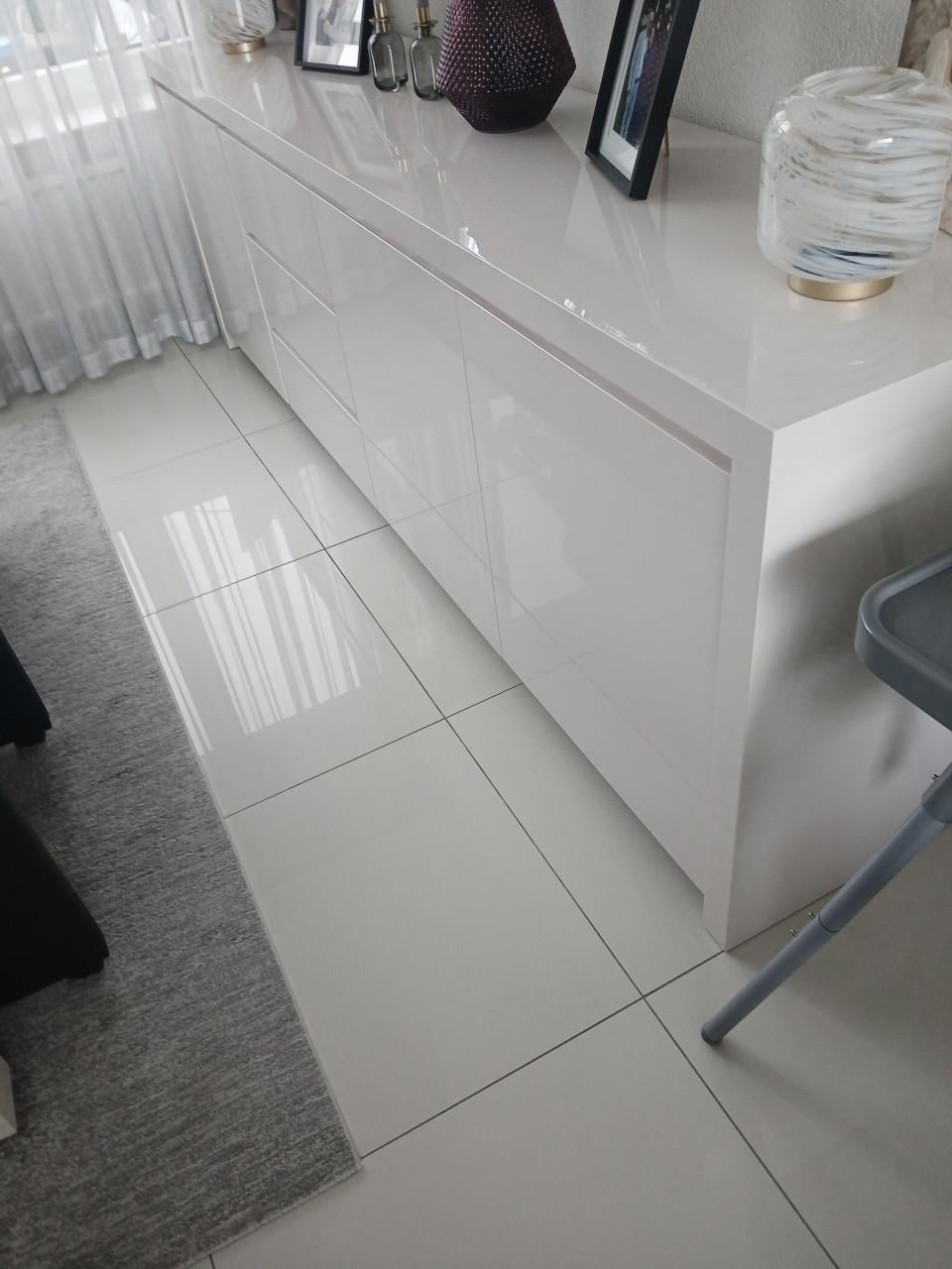 Bankstel en kasten