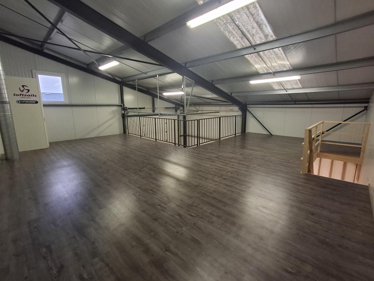 TE HUUR: Loods / bedrijfsruimte Cruijckelcreke 28 te Wissenkerke.