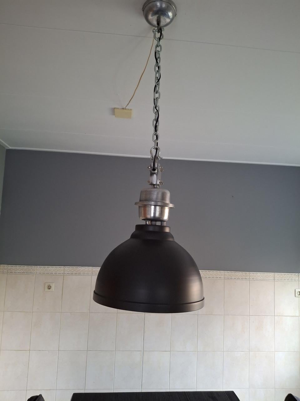 Hanglamp industrieel zwart mat.