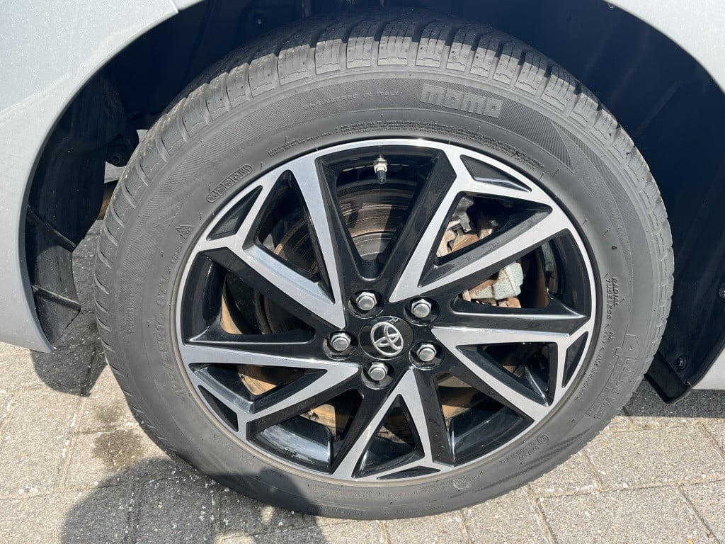 Toyota Yaris 1.5 hybrid dynamic | navi | camera |