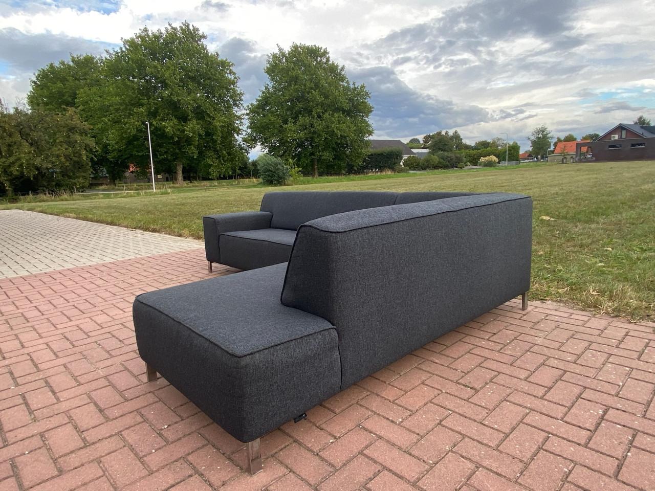 GRATIS LEVERING HEEL BENELUX + DACH Montel Donkergrijs Stoffen Hoekbank