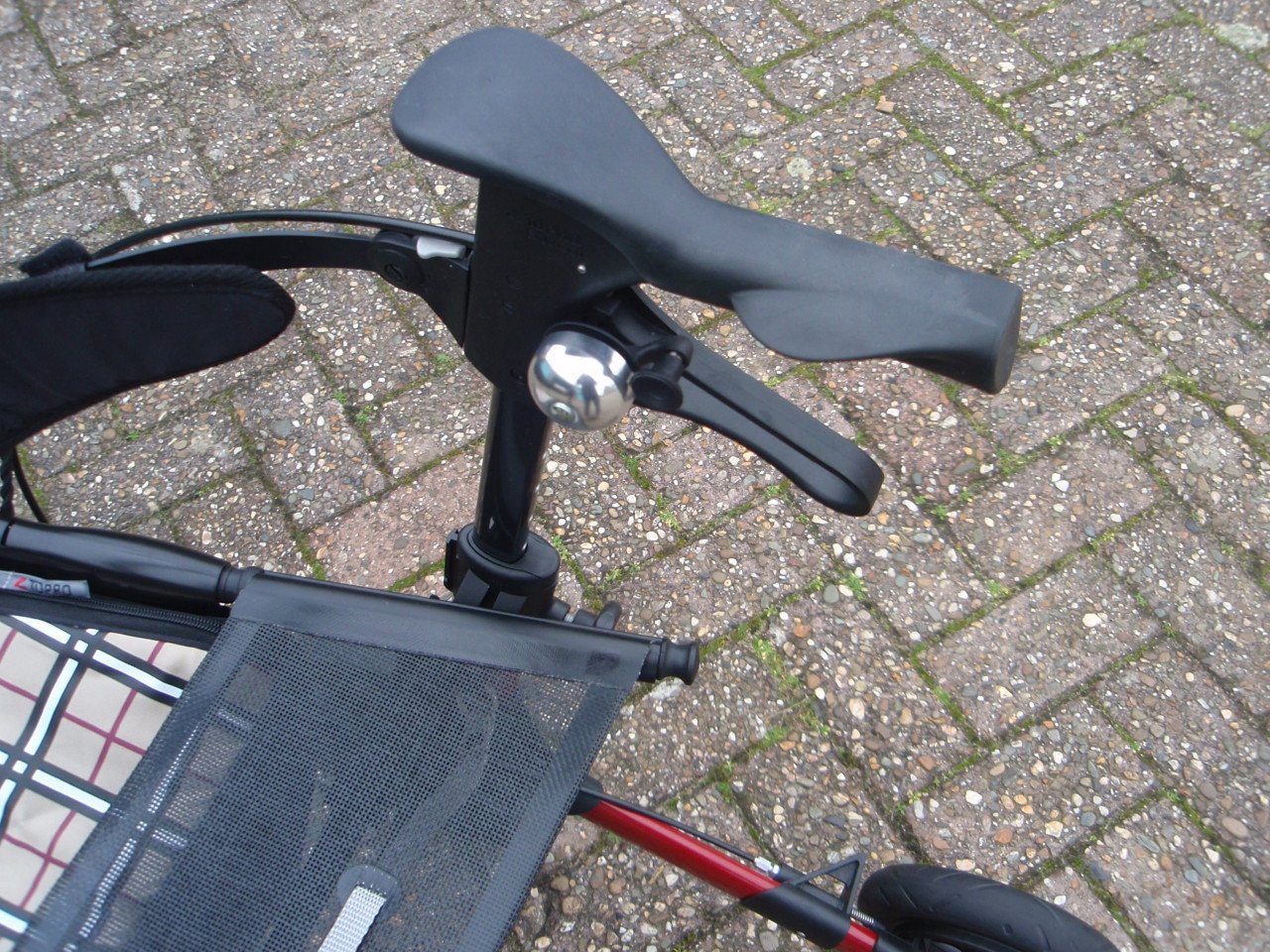 Zgan Topro  2G opvouwbare lichtgewicht rollator met zitje tas en rugsteun