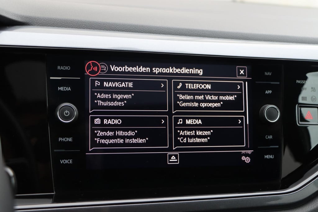 Volkswagen Polo 1.0 tsi highline business r-line advance dsg7
