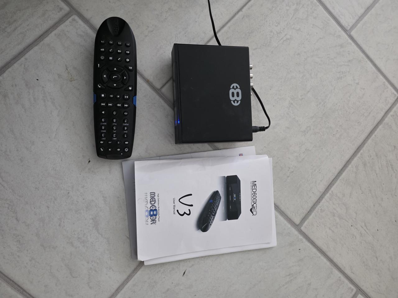 Te koop multimedia player  med400x2