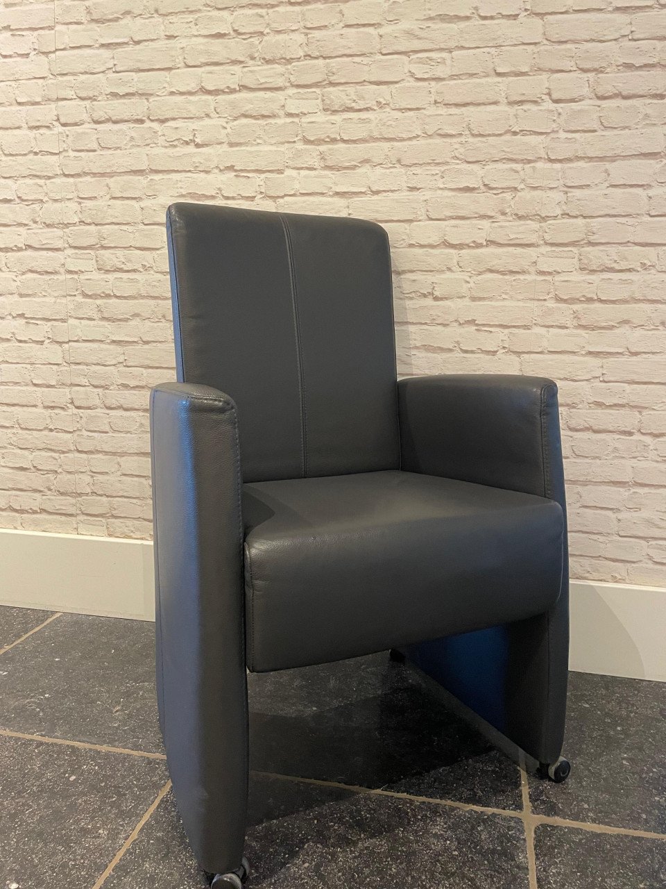 4x leren eetkamer fauteuil/ eetkamerstoel