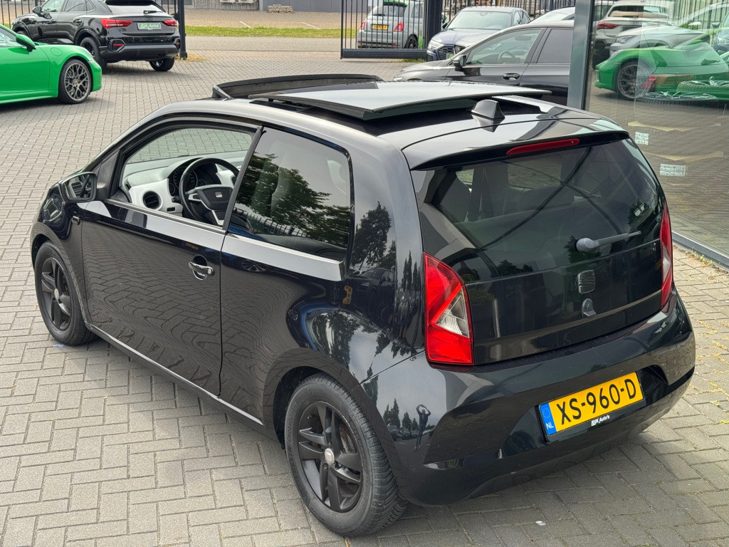 Seat Mii 1.0 style chic * panoramadak * stoelverwarming