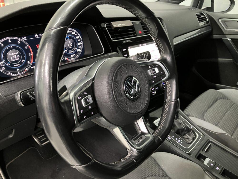 Volkswagen Golf 1.5 TSI Highline Business R