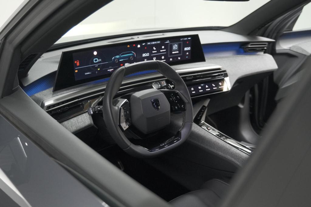 Peugeot 5008 1.2 hybrid 136 gt 7p | adaptieve cruise control | camera | ele