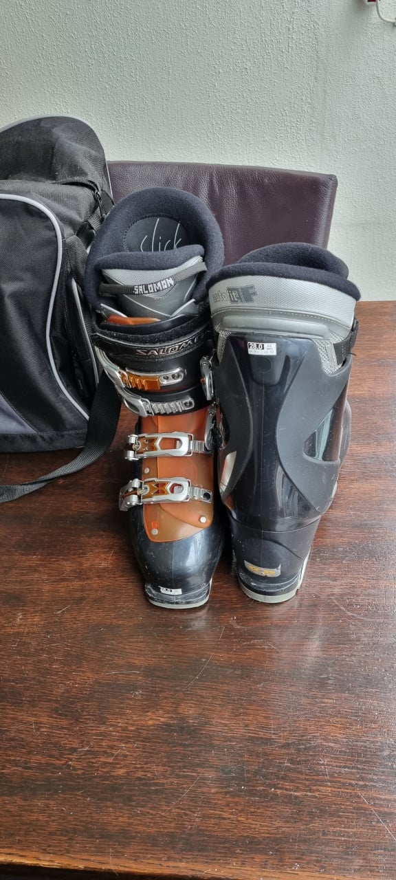 Salomon heren skischoenen  inclusief draagtas