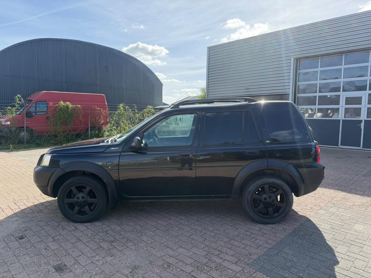 Land rover bj 2004 1600 euro