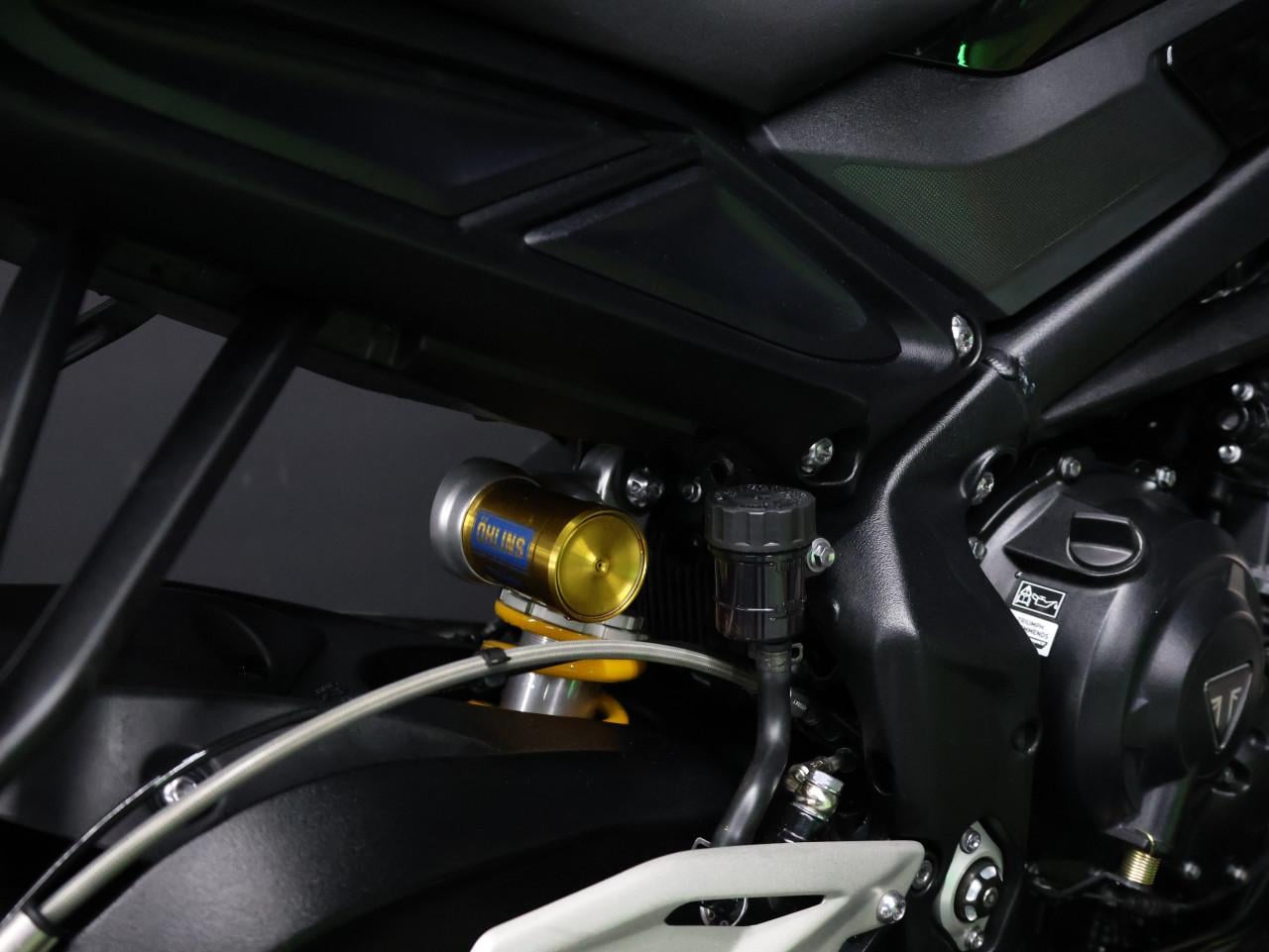 STREET TRIPLE RS | Phantom Black