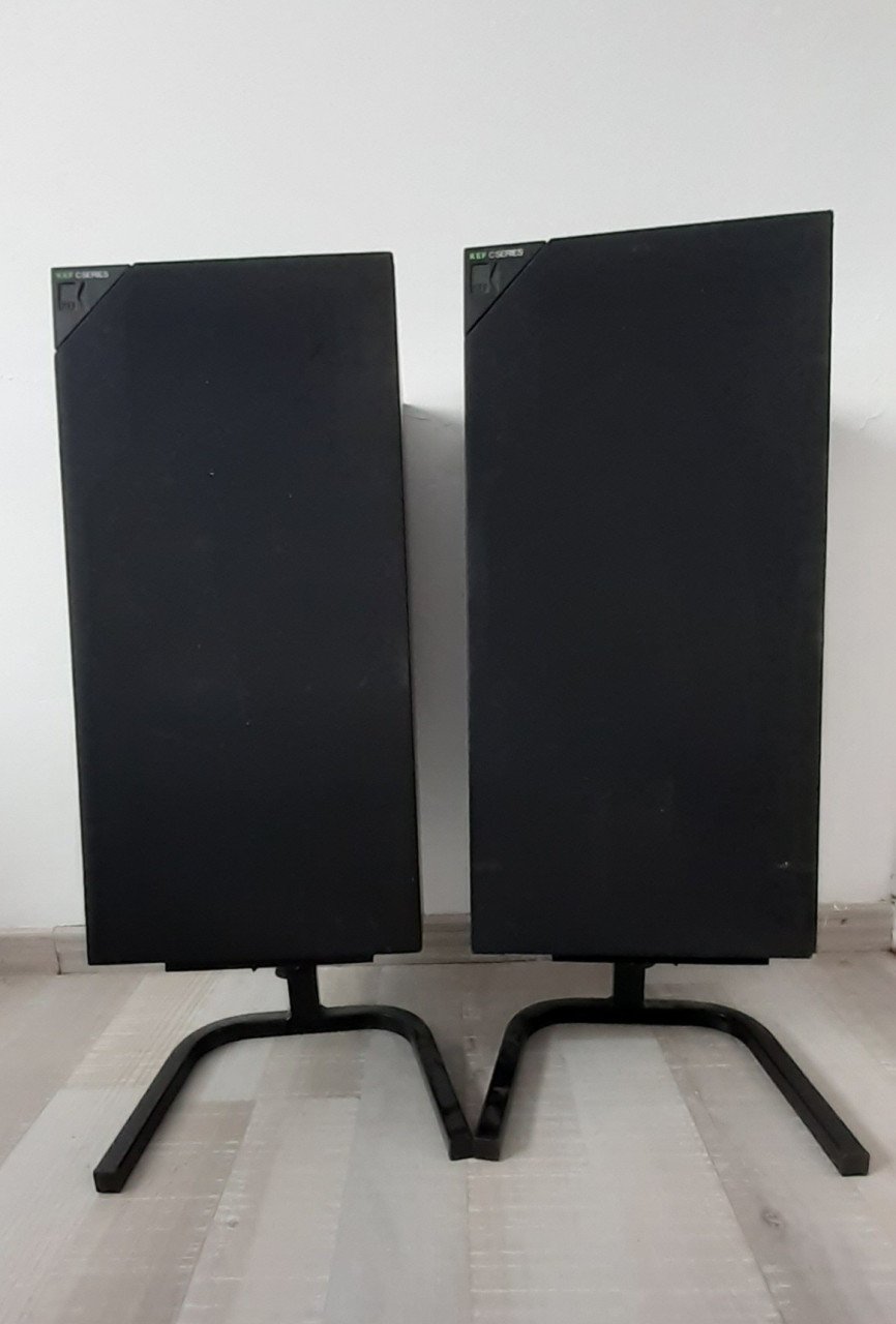 KEF C series- C30 met stands