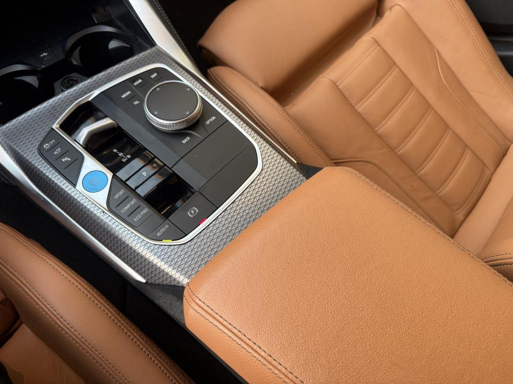 BMW I4 edrive40 high executive 84 kwh m-sportpakket