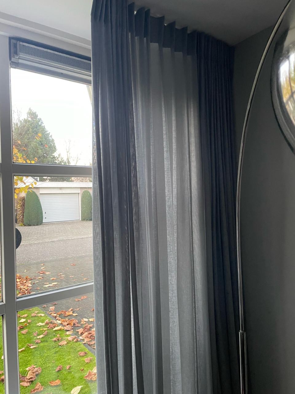 Inbetween gordijnen lichtgrijs