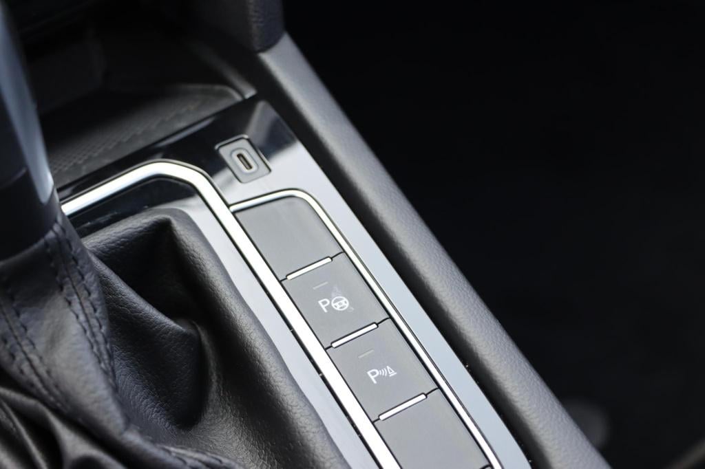 Volkswagen Passat variant 1.4 tsi phev gte business 218pk dsg6