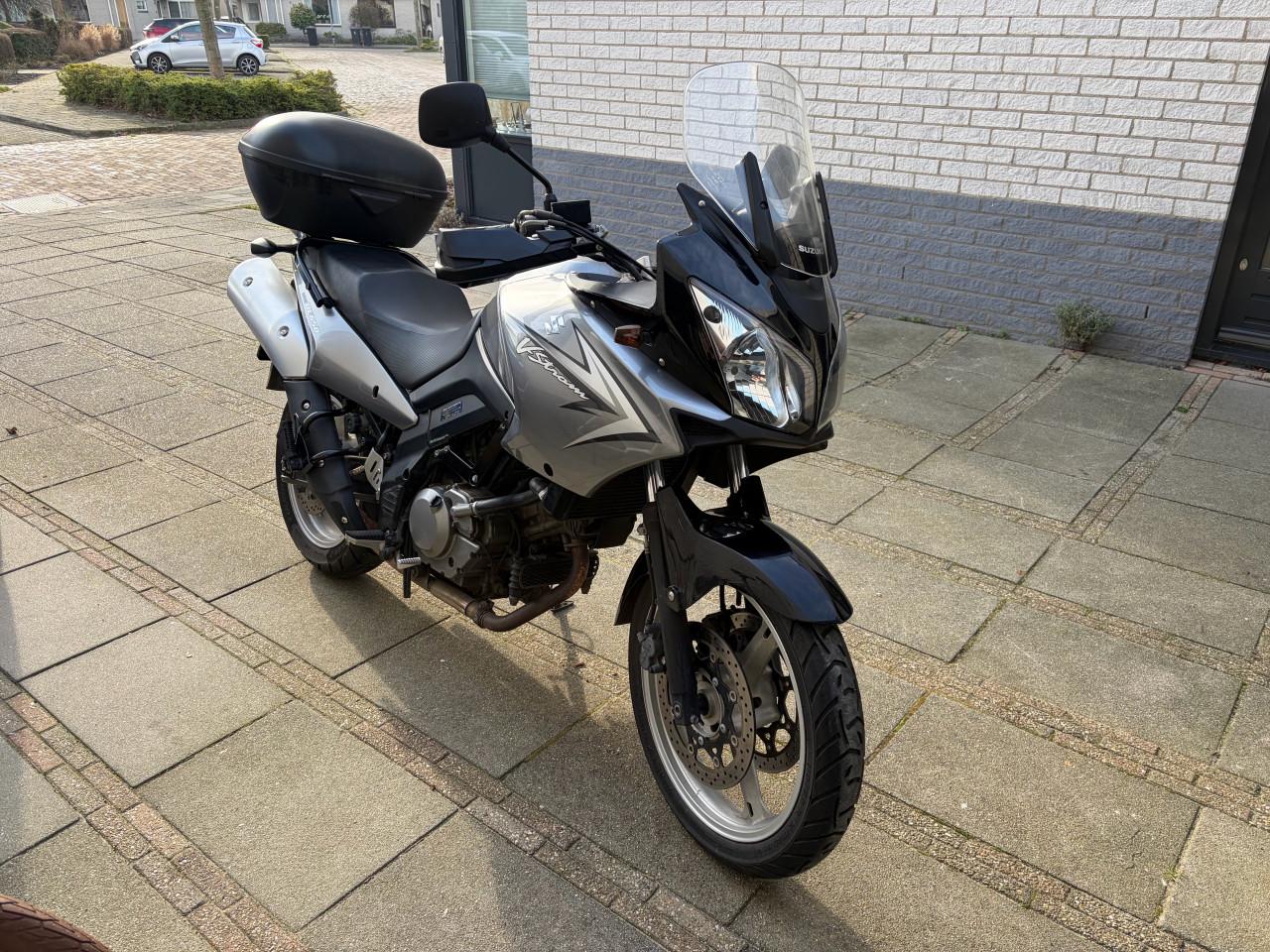 Suzuki V-strom 650 uit 2011