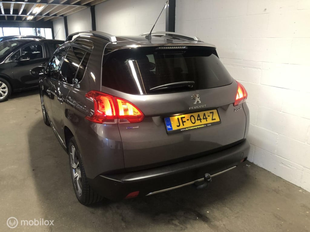 Peugeot 2008 1.2 puretech allure