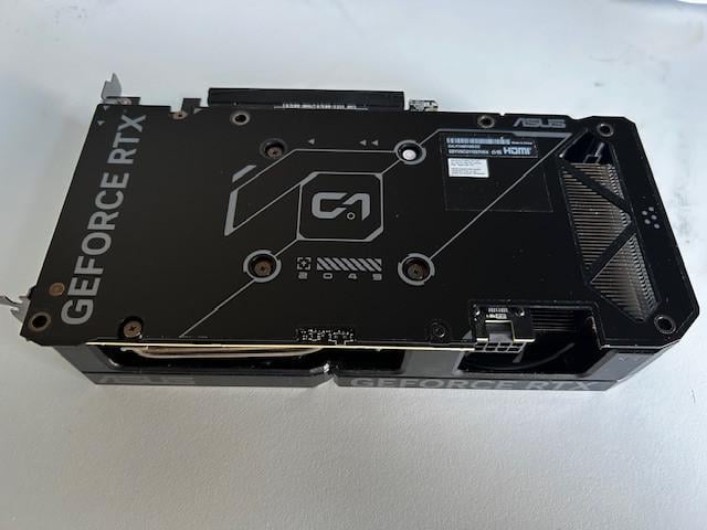 ASUS Dual GeForce RTX™ 4060 Ti 8gb