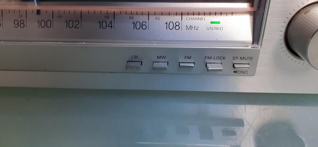 Philips F2212 vintage tuner