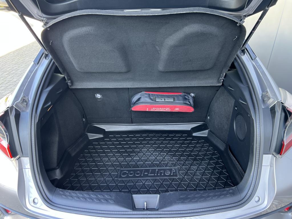 Toyota C-hr 1.8 hybrid style