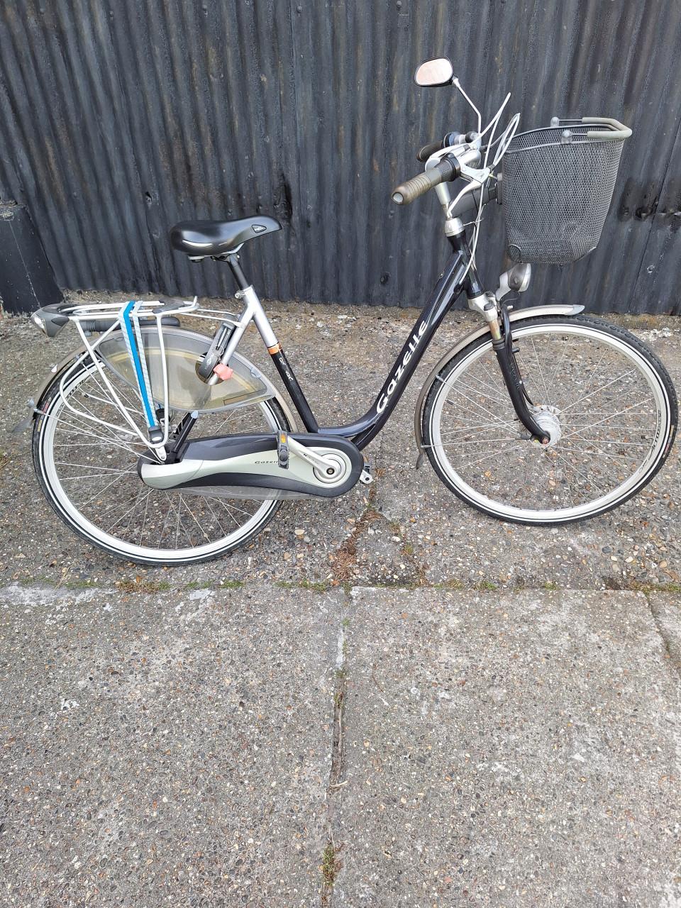 Dames en herenfietsen