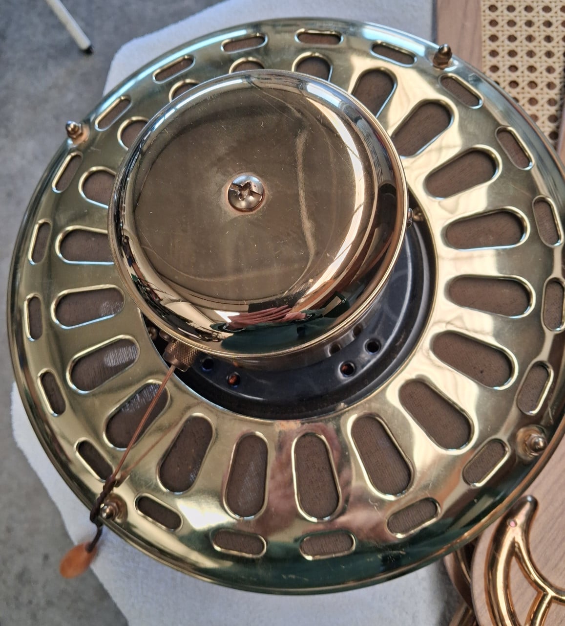 Messing plafondventilator.