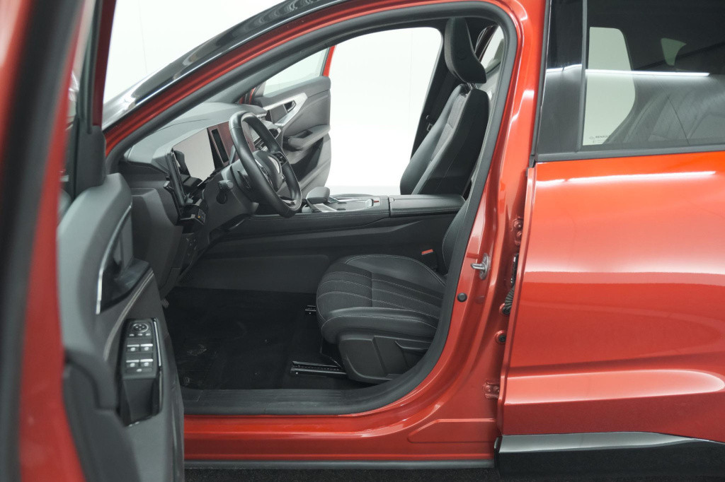 Renault Austral 1.2 e-tech full hybrid 200 techno | panoramadak | 360 camer
