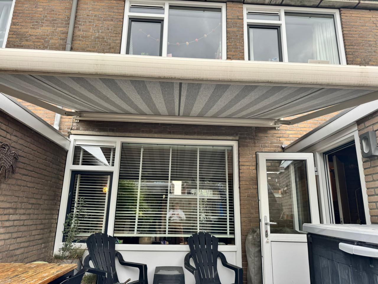 Elektrisch zonnescherm 350x280 cm