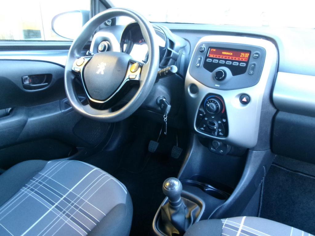 Peugeot 108 1.0 vti 5-drs, airco, bluetooth, 67000km. btw