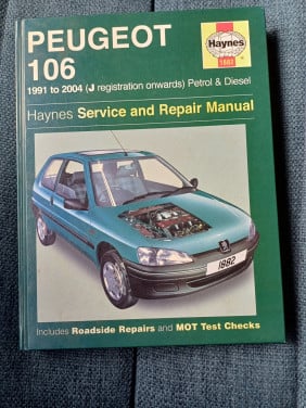 Werkplaatshandboek Peugeot 106 van Haynes.