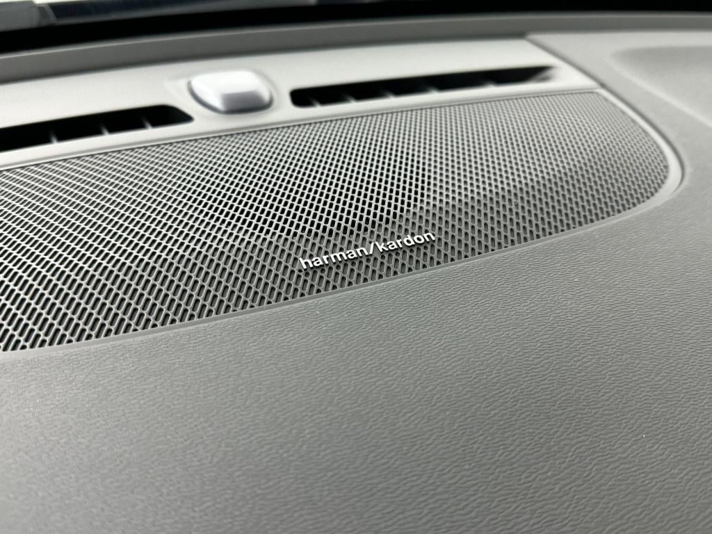 Volvo XC40 b4 197pk plus dark| 360camera| trekhaak| adap.cruise| h&k audio