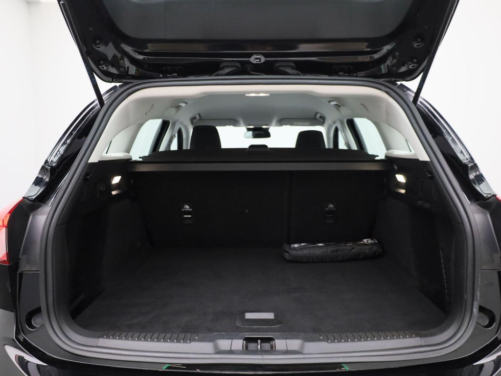 Ford Focus wagon 1.0 ecoboost hybrid connected | navigatie | cruise control