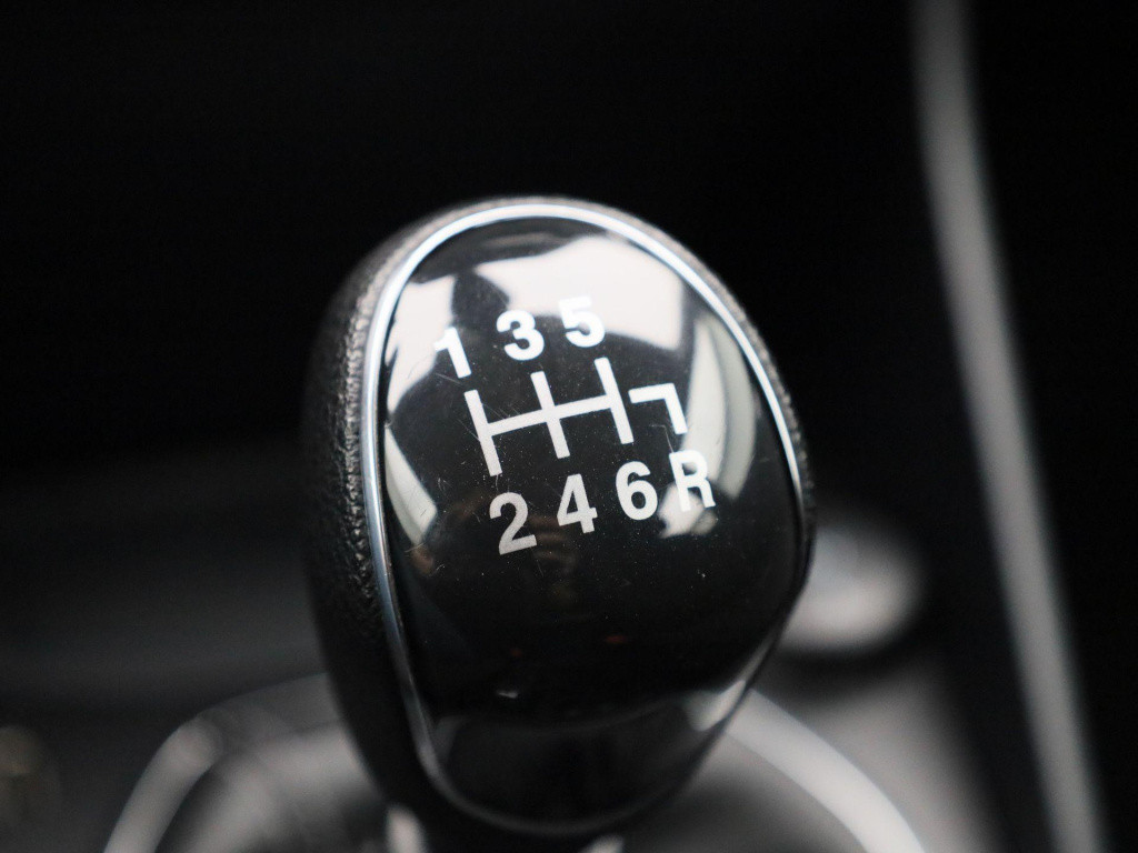 Ford Fiesta 1.0 ecoboost hybrid titanium | cruise control | climate control