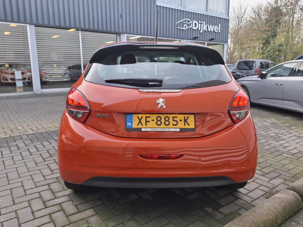 Peugeot 208 110 allure automaat eat6 nav/clima/lmv